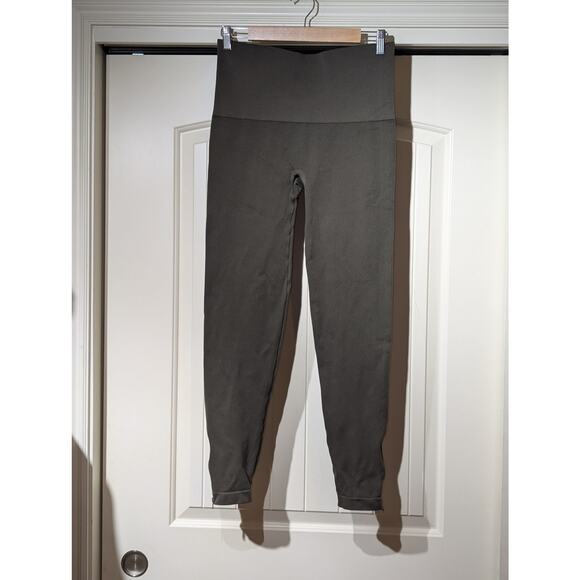 SPANX Ankle Zip Olive Green Seamless Leggings Size 2X - Picture 10 of 10